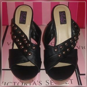 USED YOKI HEELS SIZE 9 WOMENS